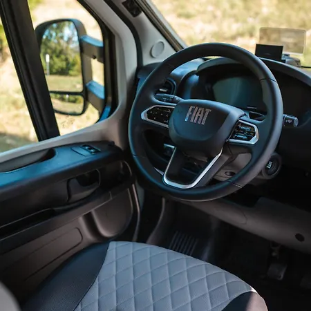 Rway The Moving By Theo Kemping Budapeszt