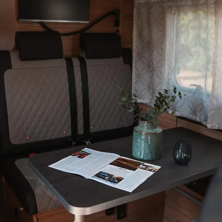 Kemping Rway The Moving By Theo Budapeszt