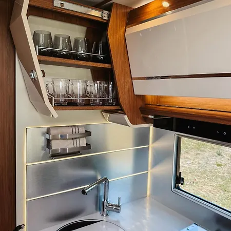 Rway The Moving By Theo * Budapeszt