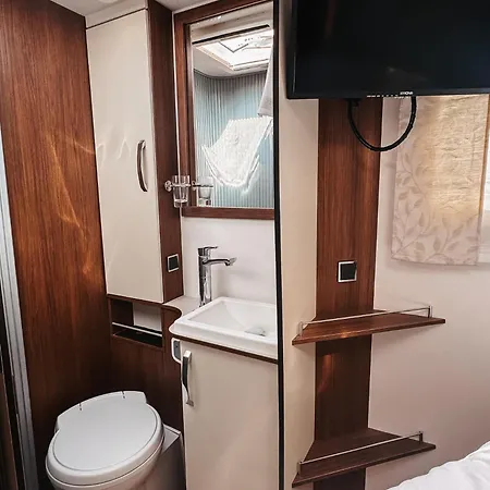 Rway The Moving By Theo